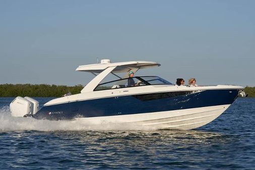 Cobalt R35-OUTBOARD image