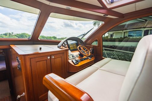 Palm Beach Motor Yachts PB52 image