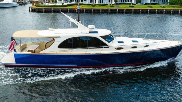 Palm Beach Motor Yachts PB52 