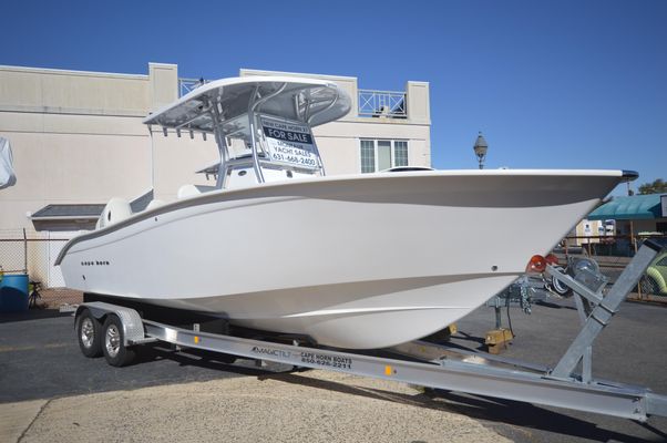 Cape Horn 27XS Center Console - main image