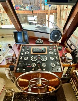 Delta Pilothouse image