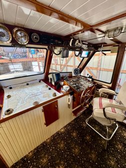 Delta Pilothouse image