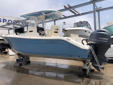 Cobia 240-CENTER-CONSOLE image