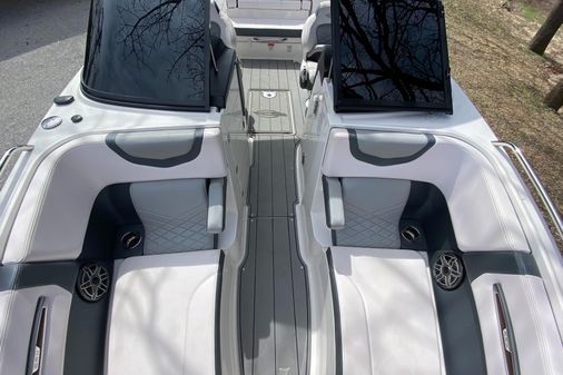Chaparral 25 SURF image