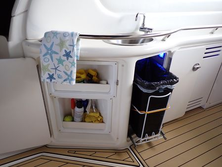 Sea Ray 380 Sundancer image