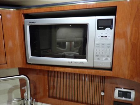 Sea Ray 380 Sundancer image