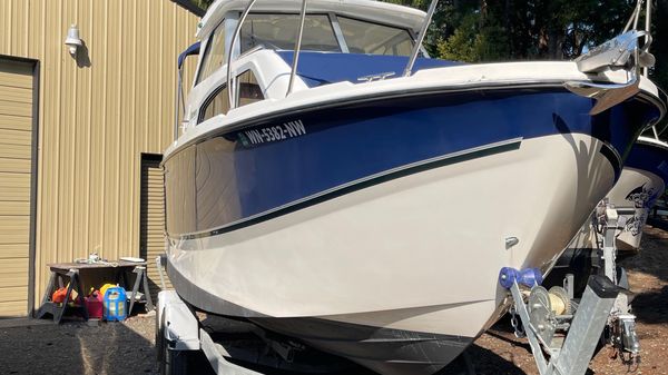 Bayliner Discovery 246