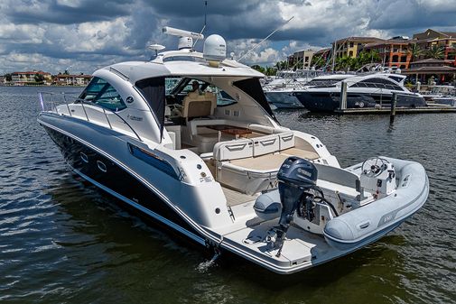 Sea Ray 470 Sundancer image