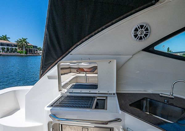 Sea Ray 470 Sundancer image