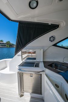 Sea Ray 470 Sundancer image