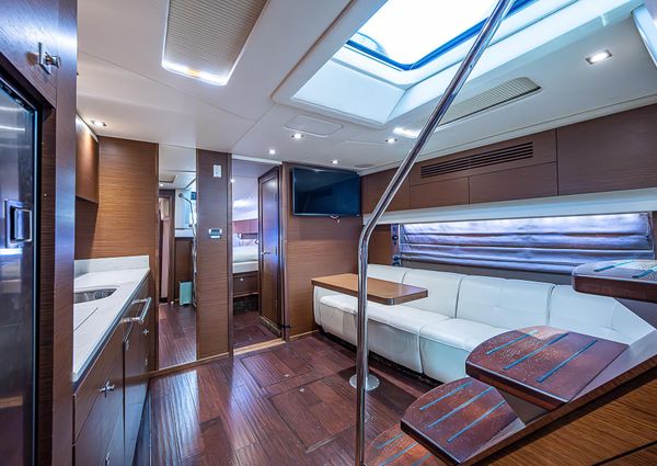 Sea Ray 470 Sundancer image