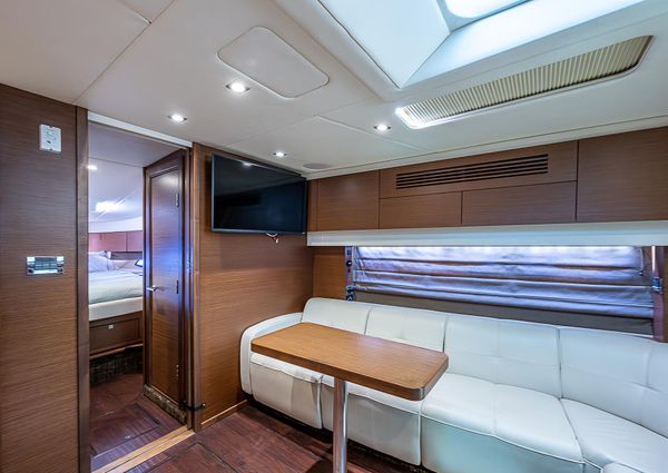 Sea Ray 470 Sundancer image