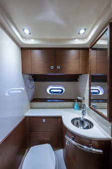 Sea Ray 470 Sundancer image