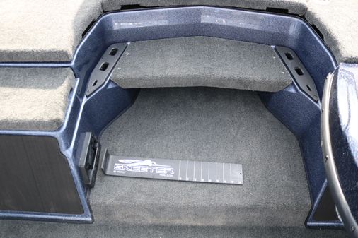 Skeeter ZXR 21 image