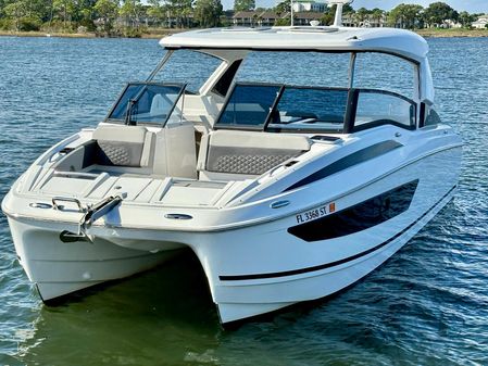 Aquila 32 Sport image