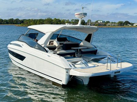 Aquila 32 Sport image