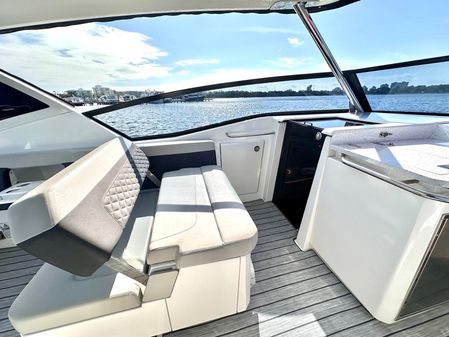 Aquila 32 Sport image