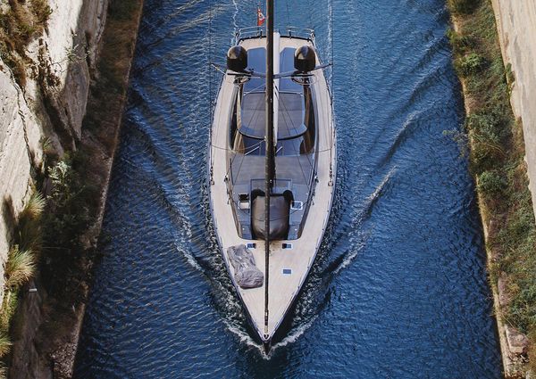 Alloy-yachts CUSTOM image
