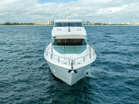 Hatteras 80 Motor Yacht Sky Lounge image