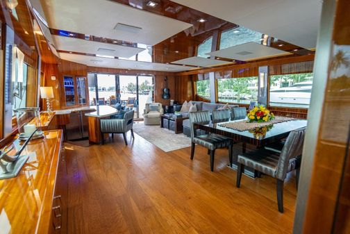 Hatteras 80 Motor Yacht Sky Lounge image