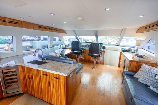 Hatteras 80 Motor Yacht Sky Lounge image