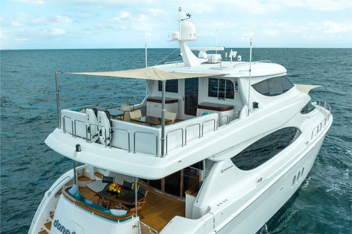 Hatteras 80 Motor Yacht Sky Lounge image