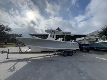 Sea Hunt Gamefish 27 with Coffin Box image