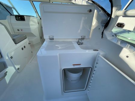 Pursuit DC 266 Dual Console image
