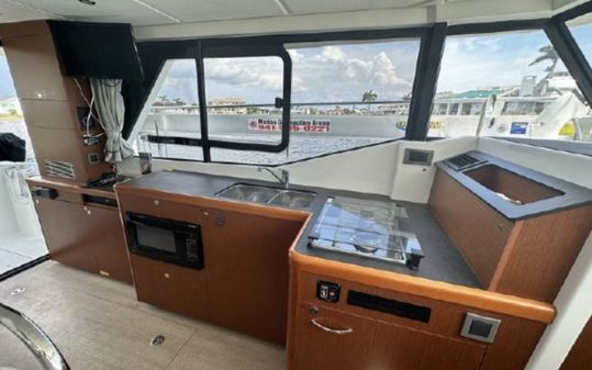 Beneteau Swift Trawler 30 image