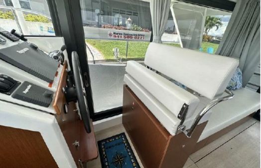 Beneteau Swift Trawler 30 image