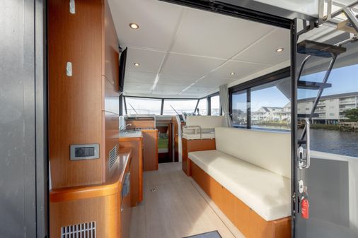 Beneteau Swift Trawler 30 image