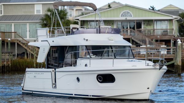 Beneteau Swift Trawler 30 