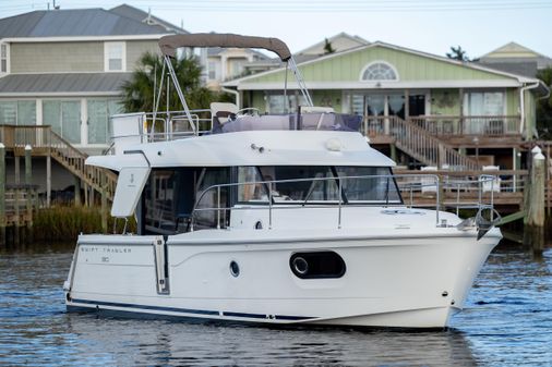 Beneteau Swift Trawler 30 image