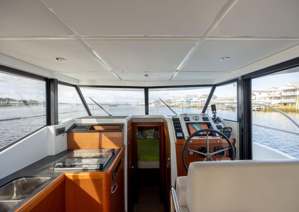 Beneteau Swift Trawler 30 image