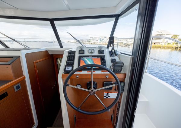 Beneteau Swift Trawler 30 image