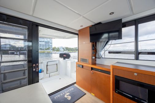 Beneteau Swift Trawler 30 image