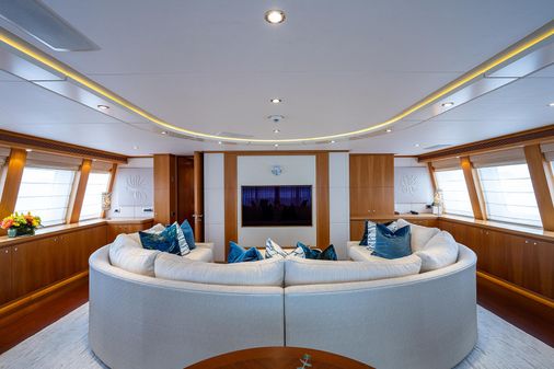 Heesen 44m image