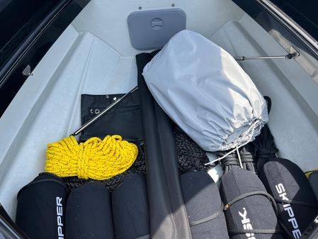 Skipper-BSK 32 image