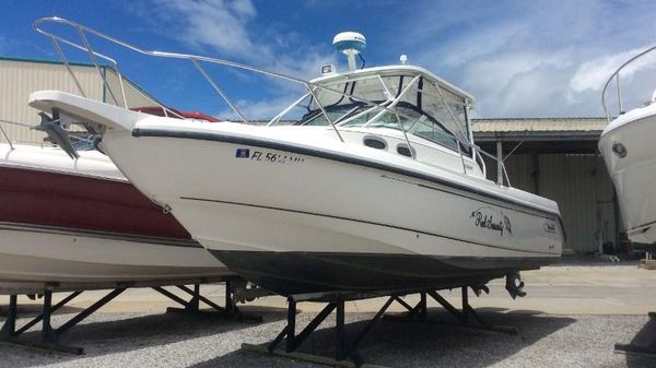 Boston Whaler 295 Conquest