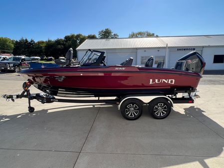 Lund 202-PRO-V-GL image