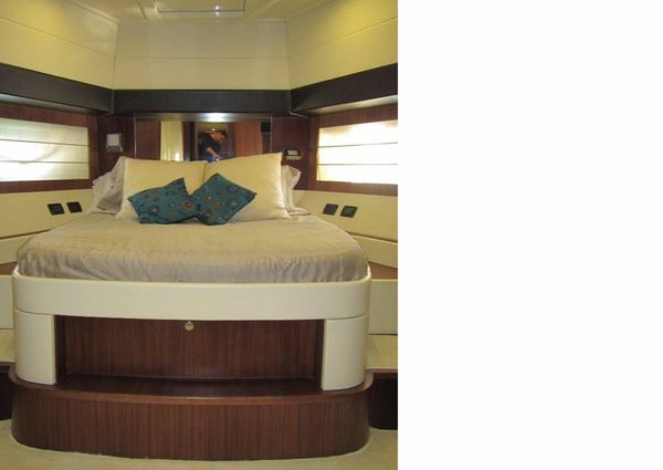 Riva 75 Venere image