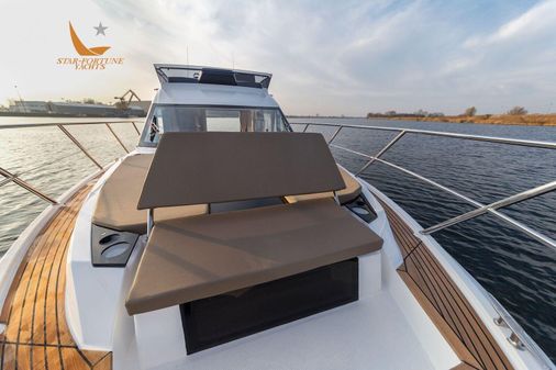 Galeon 360 Fly image