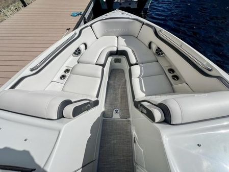 Crownline 270XSS image