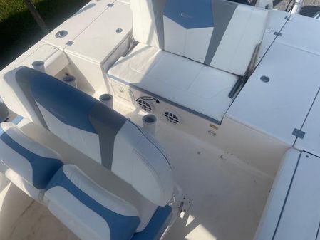 Robalo 246-CAYMAN image