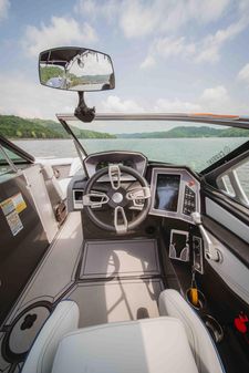 MasterCraft XT23 image