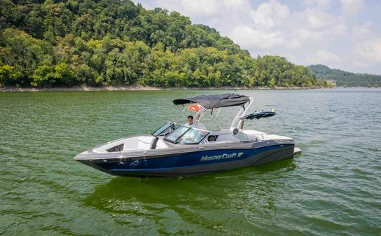 MasterCraft XT23 image