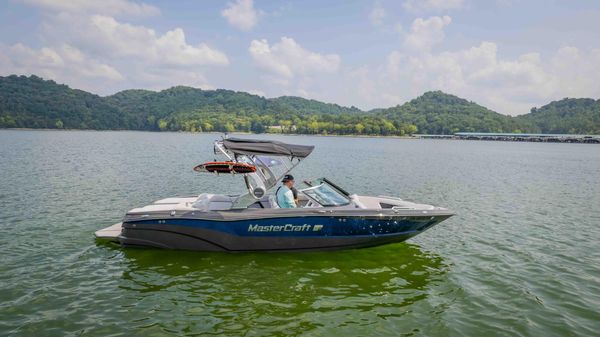 MasterCraft XT23
