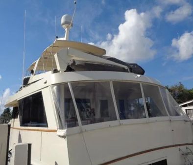 Hatteras 67-COCKPIT-MOTOR-YACHT image