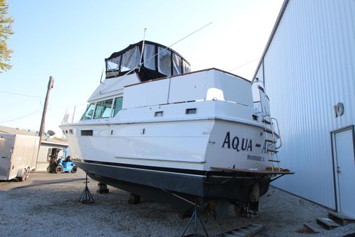 Hatteras 38 Double Cabin image