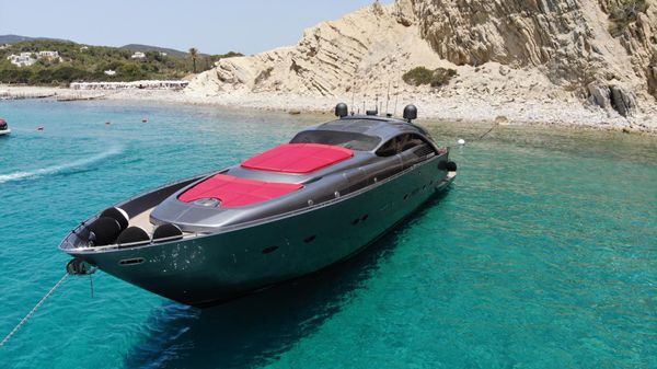 Pershing 88